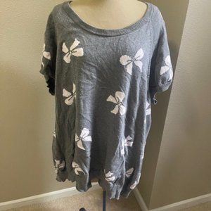 Short Sleeved Bow Print Sweater